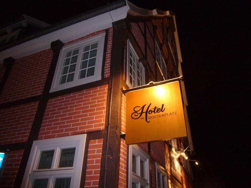 Hotel Am Doktorplatz Rheda-Wiedenbrück Dış mekan fotoğraf